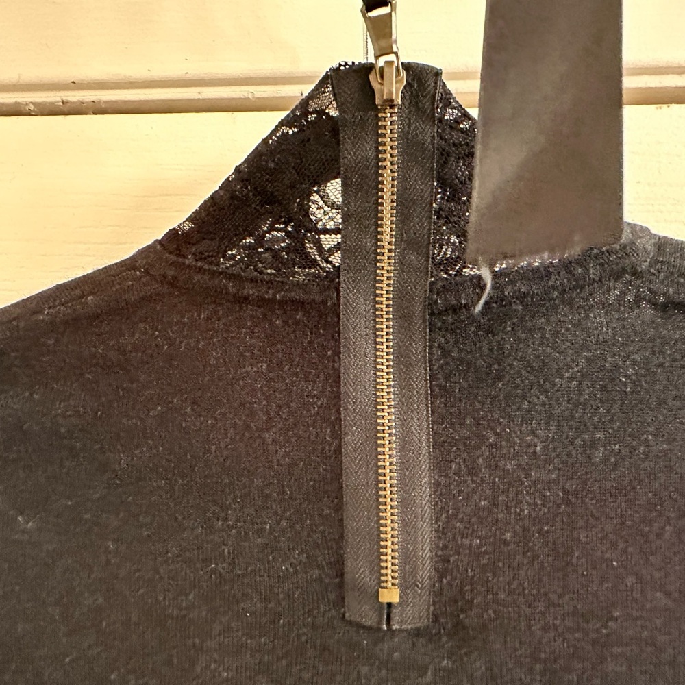 Thin Sweater - image 3